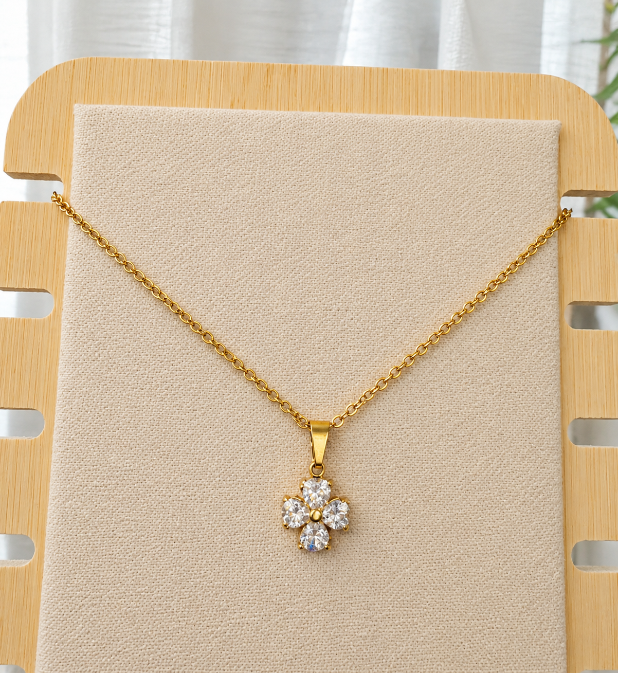 Zircon Flower Necklace Gold & Silver