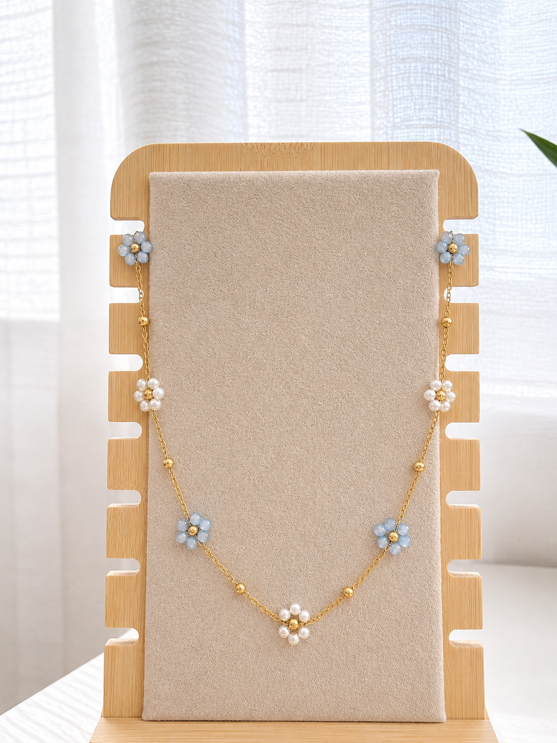 Blue & White Flower Necklace
