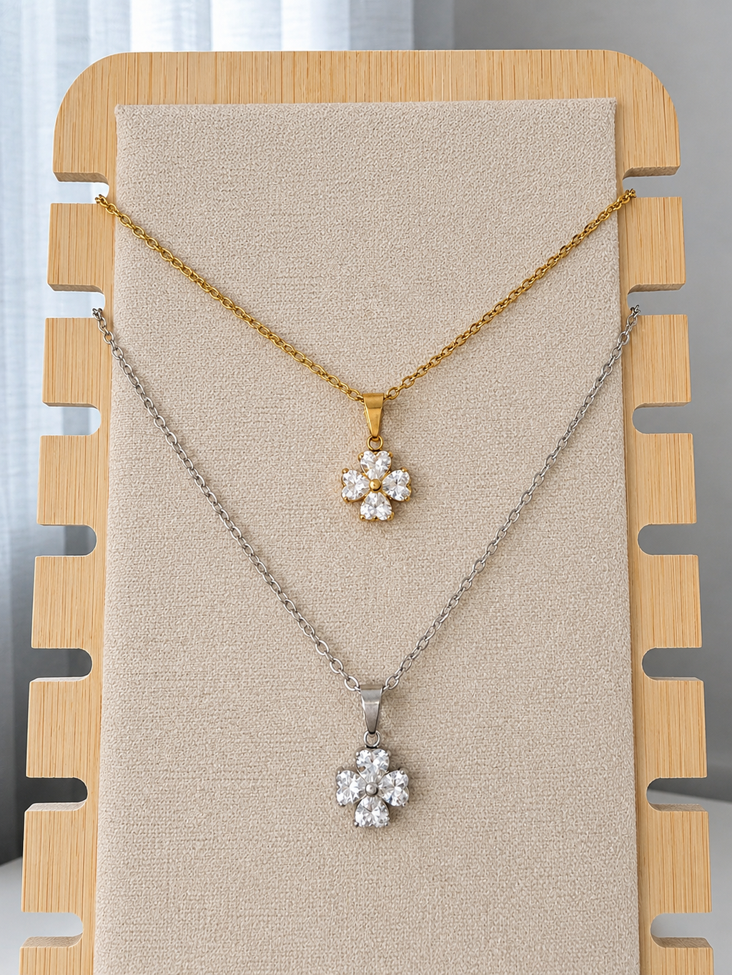 Zircon Flower Necklace Gold & Silver