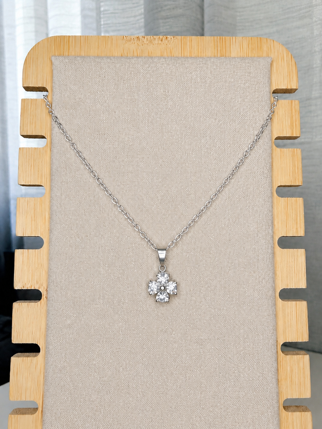 Zircon Flower Necklace Gold & Silver
